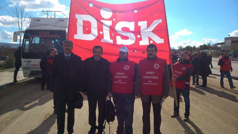 Delegación de PAME en la manifestación del Sindicato Birlesik Metal – Is en Turquía (4)