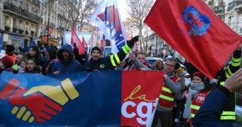 PAME Solidarité À La Grève Générale Des Travailleurs En France Le 27 Janvier