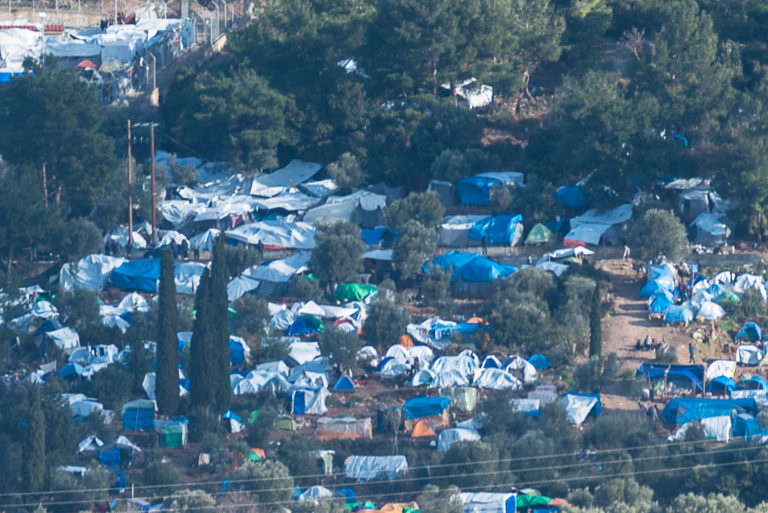 Το Εργατικό Κέντρο Λέσβου χαιρετίζει την πρωτοβουλία των φορέων της Σάμου για Πανσαμιακή Απεργία στις 7 Φλεβάρη για το κλείσιμο του hot spot.