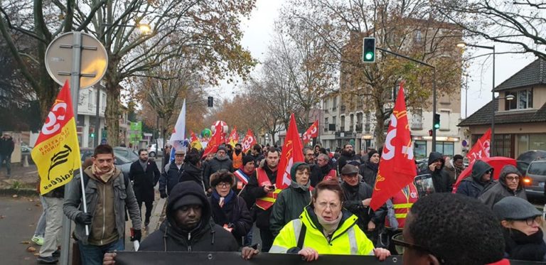 Το ΠΑΜΕ στην 2η Μέρα απεργίας των Εργαζομένων της Γαλλίας (Βίντεο-ΦΩΤΟ)