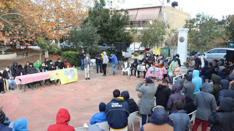Εκδήλωση αλληλεγγύης Ελλήνων και μεταναστών εργατών στην Μανωλάδα(ΦΩΤΟ-VIDEO)