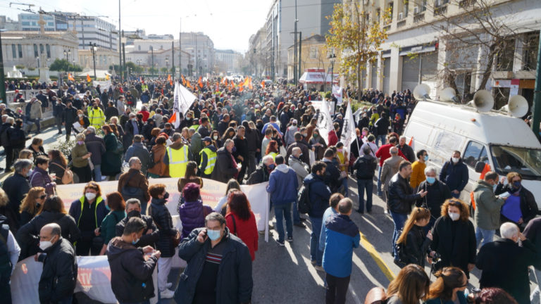 Συγκέντρωση Εργαζομένων Δημοσίου για ΒΑΕ – Επίθεση των ΜΑΤ(ΦΩΤΟ-VIDEO)