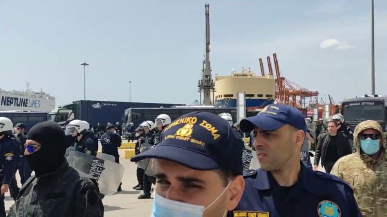 Κόντρα στους μηχανισμούς της εργοδοσίας η απεργία στη COSCO συνεχίζεται ΦΩΤΟ ΒΙΝΤΕΟ