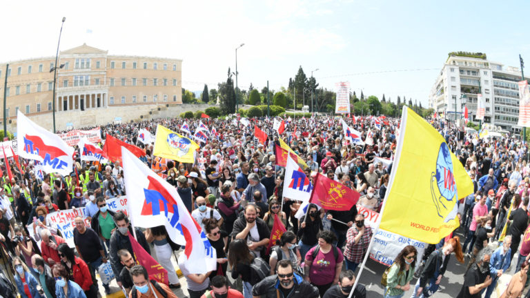 Εργατική Πρωτομαγιά 2022 – Μεγαλειώδης απεργιακή συγκέντρωση στο Σύνταγμα(ΦΩΤΟ-VIDEO)