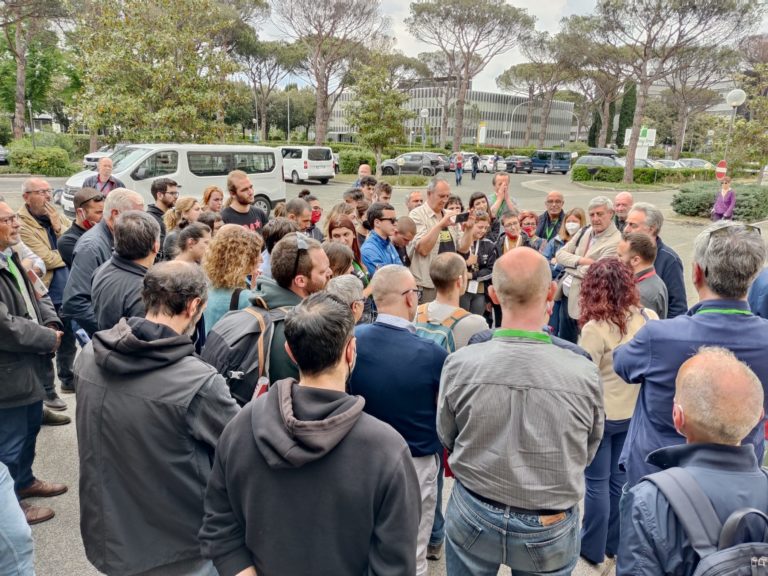 Συνάντηση του ΠΑΜΕ με νεολαίους της USB Ιταλίας (ΒΙΝΤΕΟ- ΦΩΤΟ)