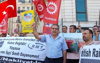 Nakliyat-İş Union: Demonstration at the British Consulate in Istanbul in solidarity with the Railway Workers and RMT Union