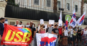 Διαμαρτυρία στην Πρεσβεία της Ιταλίας ενάντια στις συνδικαλιστικές διώξεις(ΒΙΝΤΕΟ-ΦΩΤΟ)