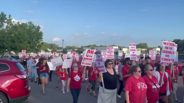 Αλληλεγγύη στη Μεγάλη Απεργία των Εκπαιδευτικών στο Κολόμπους, ΗΠΑ(VIDEO)