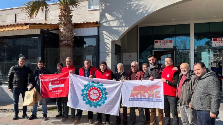 Παράδοση ανθρωπιστικού υλικού στον λαό της Τουρκίας