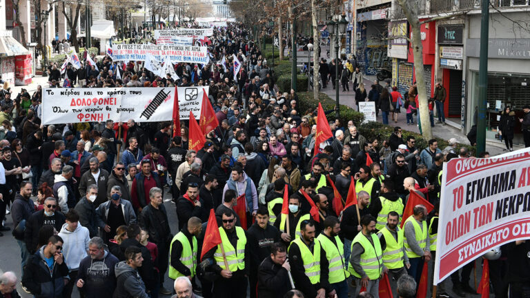 Απεργιακός ξεσηκωμός – Μεγαλειώδες συλλαλητήριο στην Αθήνα(ΒΙΝΤΕΟ-ΦΩΤΟ)