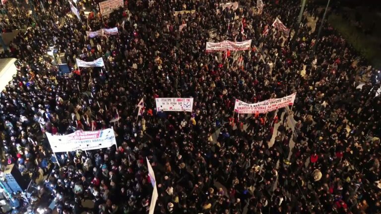 Χιλίαδες λαού στο χθεσινό συλλαλητήριο 7 Μάρτη στο Σύνταγμα(ΦΩΤΟ-ΒΙΝΤΕΟ)